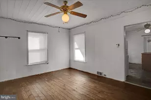 140 Vine St, Chambersburg, PA 17201 - Photo 9