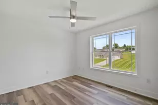 8286 Capri Ct, Waynesboro, PA 17268 - Photo 11