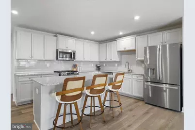 1864 Shannon Drive S, Greencastle, PA 17225 - Photo 7