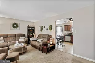 1660 Hawthorne Ln, Chambersburg, PA 17202 - Photo 13