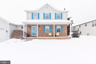 1660 Wisteria Dr, Chambersburg, PA 17202 - Photo 17