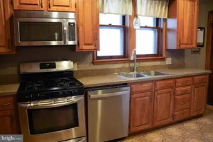 250 E Madison St, Greencastle, PA 17225 - Photo 11