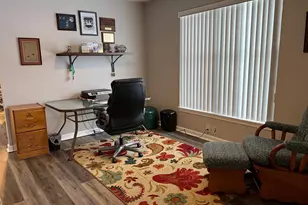 1512 Spring Side Dr E, Chambersburg, PA 17202 - Photo 11