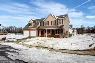112 Baker and Russell Dr, Shippensburg, PA 17257 - Photo 3