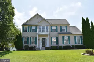108 Bridle Hill Ct, Chambersburg, PA 17202 - Photo 3