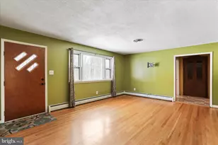 9654 Circle Dr, Chambersburg, PA 17201 - Photo 7