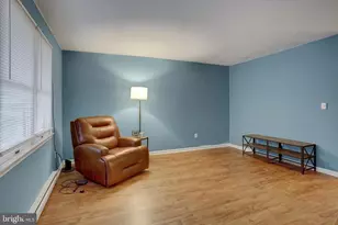 243 Ringgold St, Waynesboro, PA 17268 - Photo 7