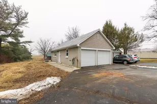 9745 Cumberland Hwy, Orrstown, PA 17244 - Photo 17