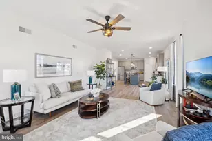 1914 Mandarin, Chambersburg, PA 17201 - Photo 5