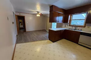 1034 Laurich Dr, Chambersburg, PA 17202 - Photo 7