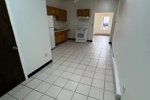 32 Allison St, Greencastle, PA 17225 - Photo 3