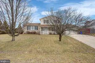1760 Holly Ln, Chambersburg, PA 17202 - Photo 1