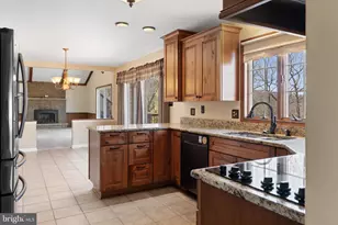 11459 Valleywood Dr, Waynesboro, PA 17268 - Photo 15