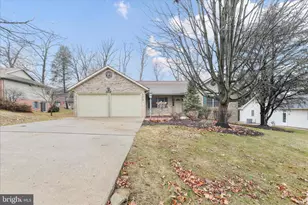 7010 Fairway Oaks, Fayetteville, PA 17222 - Photo 1