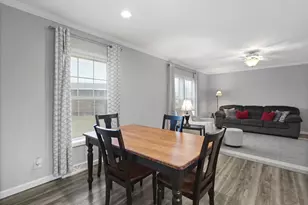 265 N Carlisle St, Greencastle, PA 17225 - Photo 7