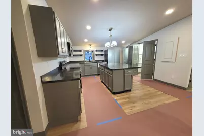 319 Fourth Street W #B, Waynesboro, PA 17268 - Photo 5