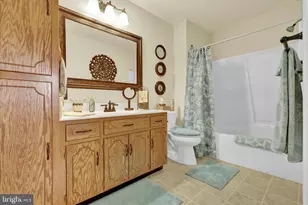 261 Sunbrook Dr, Chambersburg, PA 17201 - Photo 11