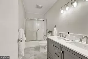 1370 3rd Ave, Chambersburg, PA 17201 - Photo 13