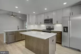 6342 Penn National Dr, Fayetteville, PA 17222 - Photo 9