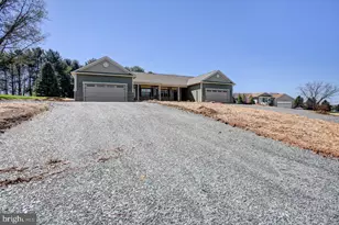 6342 Penn National Dr, Fayetteville, PA 17222 - Photo 33