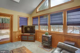 530 E Catherine St, Chambersburg, PA 17201 - Photo 33