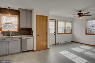 1612 Magnolia Ct, Chambersburg, PA 17202 - Photo 11