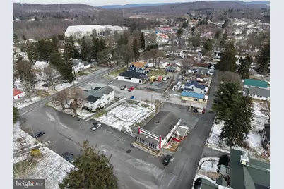 15083 Summit Avenue, Blue Ridge Summit, PA 17214 - Photo 11