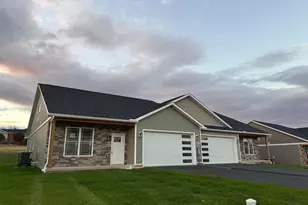 11823 Mystic Rock Ln S, Waynesboro, PA 17268 - Photo 1