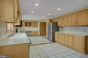 19 Obsidian Dr, Chambersburg, PA 17202 - Photo 15