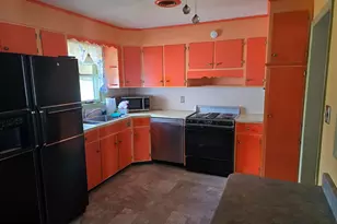 548 N Franklin St, Chambersburg, PA 17201 - Photo 5