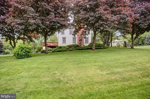 12275 Knollwood Cir, Waynesboro, PA 17268 - Photo 5
