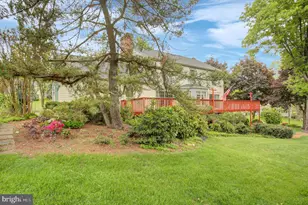 12275 Knollwood Cir, Waynesboro, PA 17268 - Photo 9