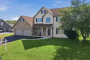 2308 Ocracoke Island Ct, Chambersburg, PA 17202 - Photo 3