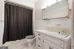 251 E E Grant Street St, Greencastle, PA 17225 - Photo 25