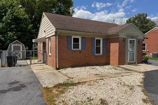 1241 S Main St, Chambersburg, PA 17201 - Photo 3
