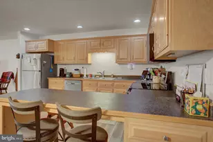 139 Central Way, Shippensburg, PA 17257 - Photo 7