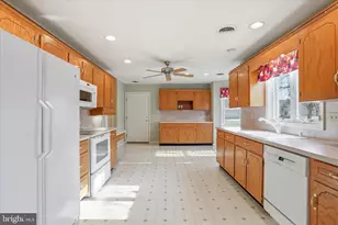 312 Woodvale Dr, Chambersburg, PA 17201 - Photo 15