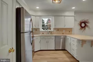 160 East Side Dr, Greencastle, PA 17225 - Photo 11