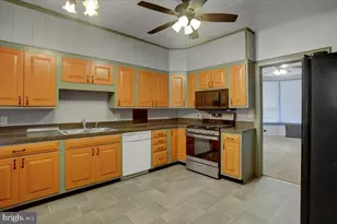 425 Lincoln Way W, Chambersburg, PA 17202 - Photo 17