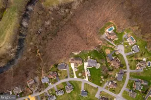 2368 Castlegreen Dr, Greencastle, PA 17225 - Photo 97