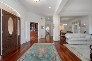 2368 Castlegreen Dr, Greencastle, PA 17225 - Photo 9