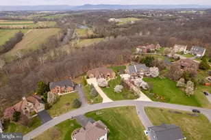2368 Castlegreen Dr, Greencastle, PA 17225 - Photo 101