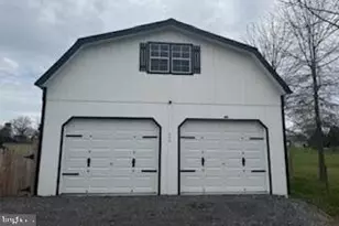 690 Williamson Rd, Greencastle, PA 17225 - Photo 5