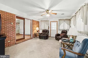 50 Eisenhower Dr, Chambersburg, PA 17201 - Photo 13