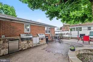50 Eisenhower Dr, Chambersburg, PA 17201 - Photo 25