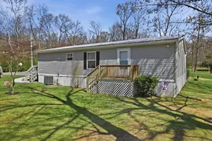 9595 Garland Dr, Saint Thomas, PA 17252 - Photo 5