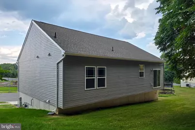 519 Evangeline Drive, Waynesboro, PA 17268 - Photo 17