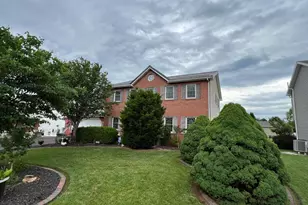 3526 Turnberry Dr, Chambersburg, PA 17202 - Photo 3