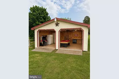1577 Streamside Drive, Chambersburg, PA 17202 - Photo 15