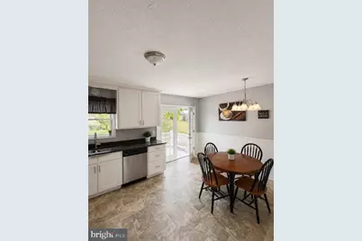 1577 Streamside Drive, Chambersburg, PA 17202 - Photo 5